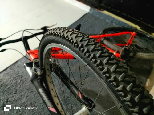 B-twin  rockrider 340 . 26 pus 