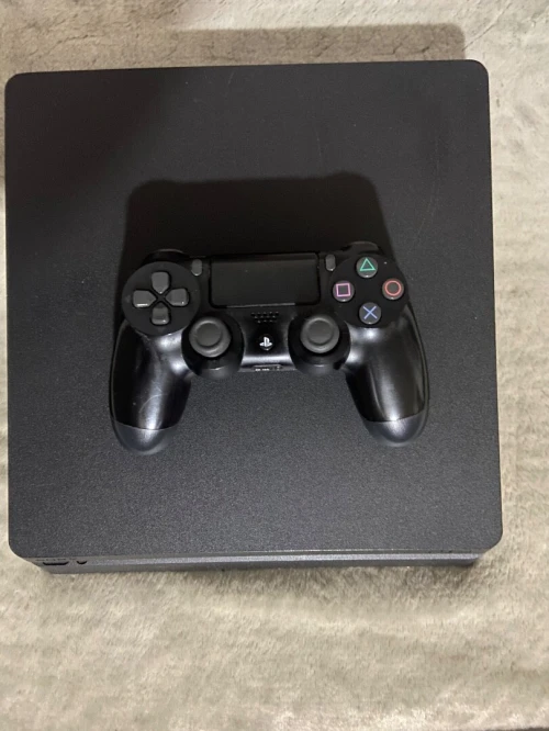 Ps4 avec cd shadow of the tomb raider 