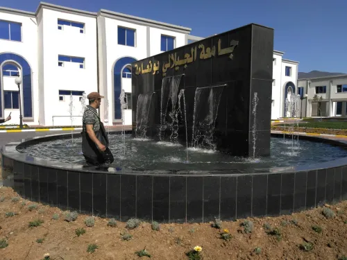 installateur de fontaine , jet d'eau et piscine تصميم وإنشاء النوافير والشلالات والمسابح