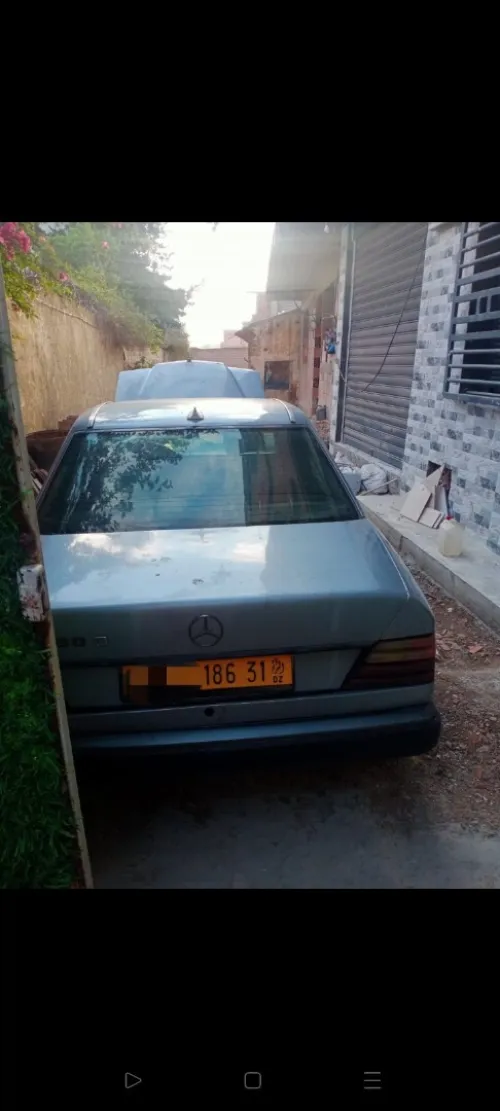 Mercedes 250D 1986 