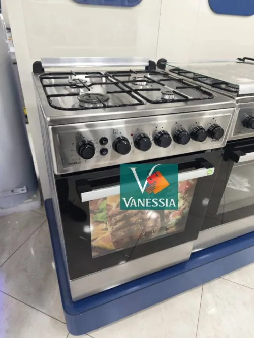 Cuisinière 4 Feux Marque Géant Emerald Inox  Ventiller