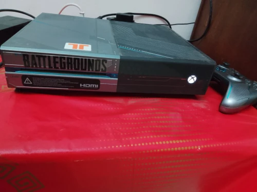 XBOX One 1t Halo 5 guardians LIMITED EDITION