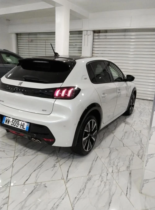 Peugeot 208 2024 Gt