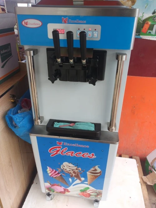 MACHINE ICE CREAM