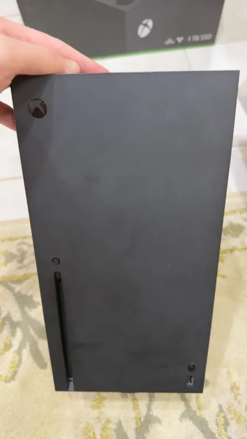 Xbox Series X 1TB مستعمل بحالة ممتازة للبيع