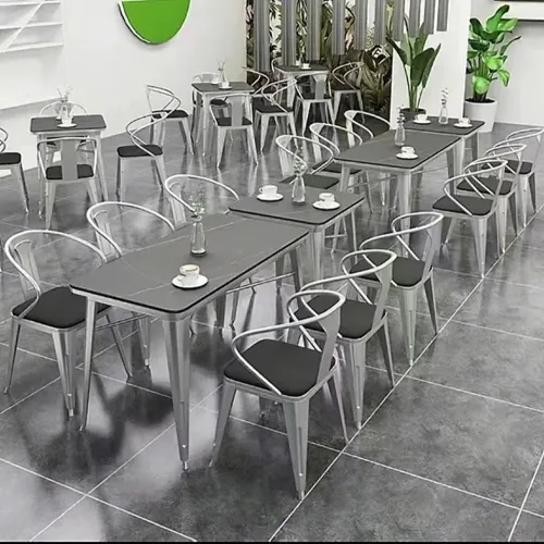table de cuisine ouedkniss  tolix   بلاستك طاولات و كرسي