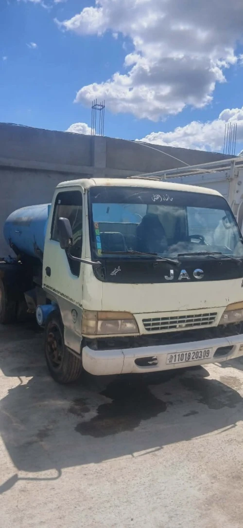 JAC Jac 1035 camion-citerne 2003