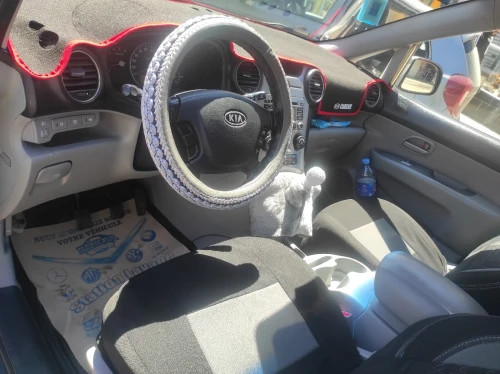 Kia Carens 2009 Tt option