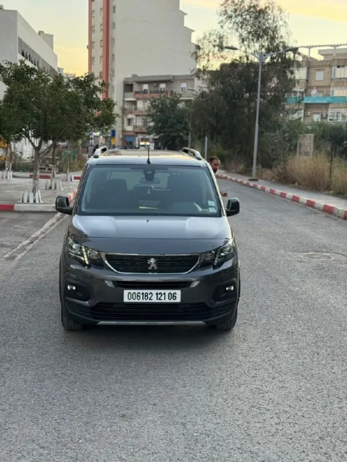 Peugeot Partner 2021 Rifter