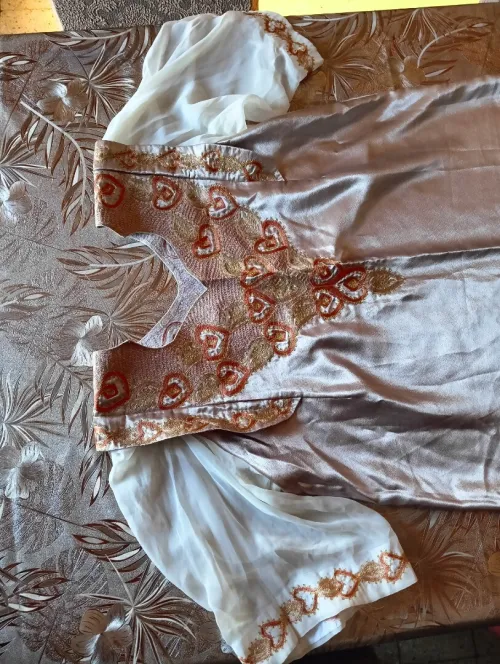 Deux belles robes à vendre 