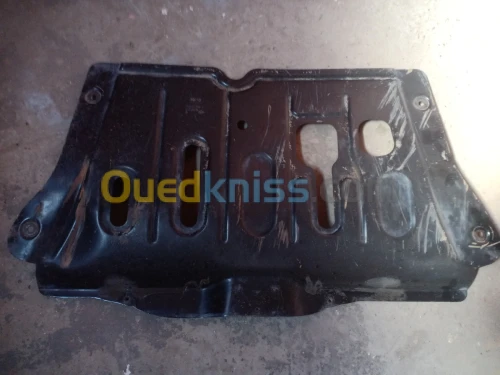 Cache moteur inférieur duster 