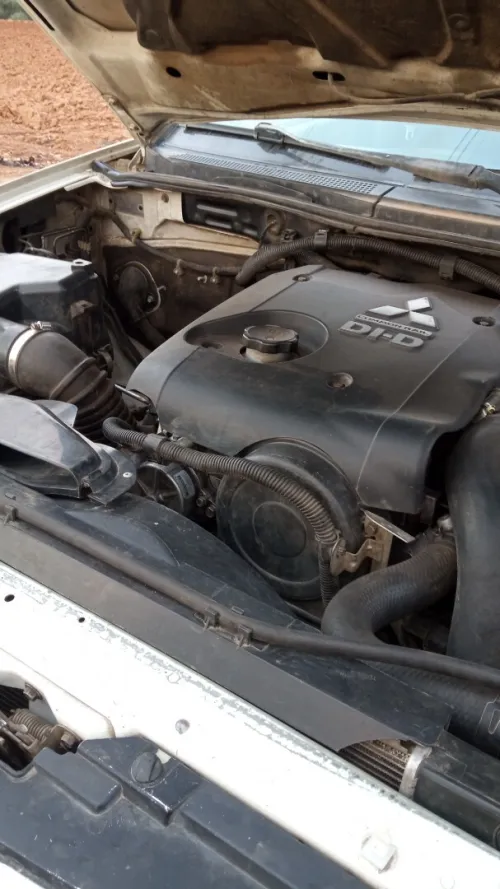 Mitsubishi L200 2013 Doube cabine Evolution