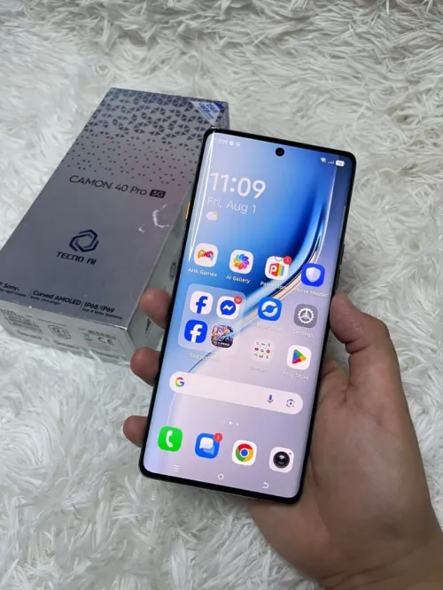 Tecno CAMON 40 pro 5g 256Gb 5g