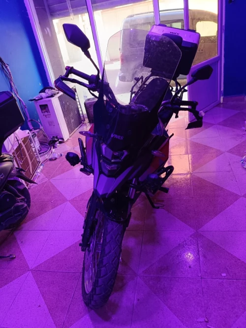 Sym nht 300 Crache bare et tt accessoires 2026