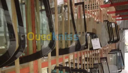 PARE BRISEتجهيز و تركيب زجاج السيارات 
