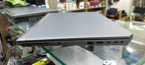 HP ZBOOK 15 G5 I7 8eme