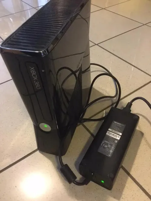 xbox 360 slim 250 GB flashe+Glitch