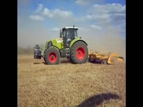TRACTEUR AGRICOLE
