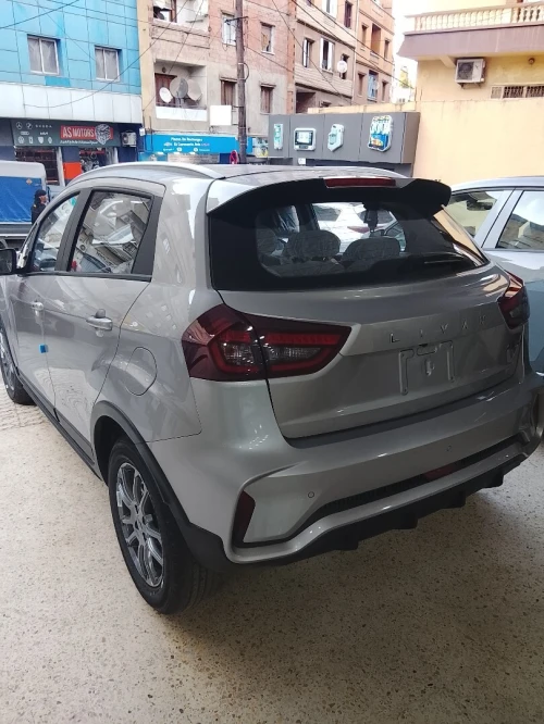 Livan X3 PRO 2026 BLACK / SILVER