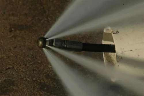 NETTOYAGE REGARDS ET DEBOUCHAGE RESEAU