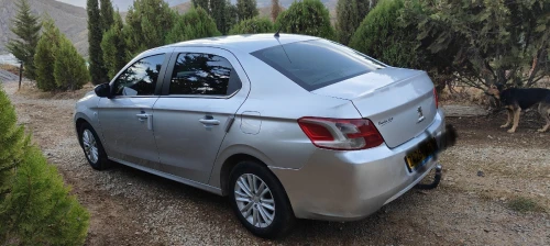 Peugeot 301 2013 Allure
