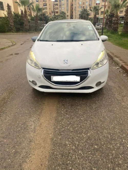 Peugeot 208 2014 Allure