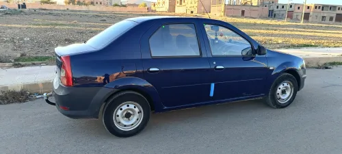 Dacia Logan 2009 لباز