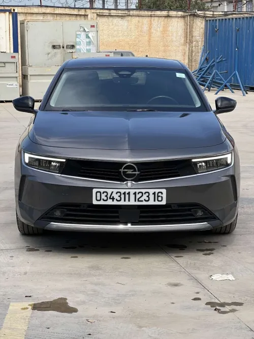 Opel Astra 2023 
