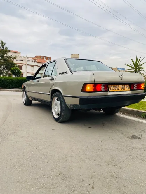 Mercedes 190 E 1987 190 E