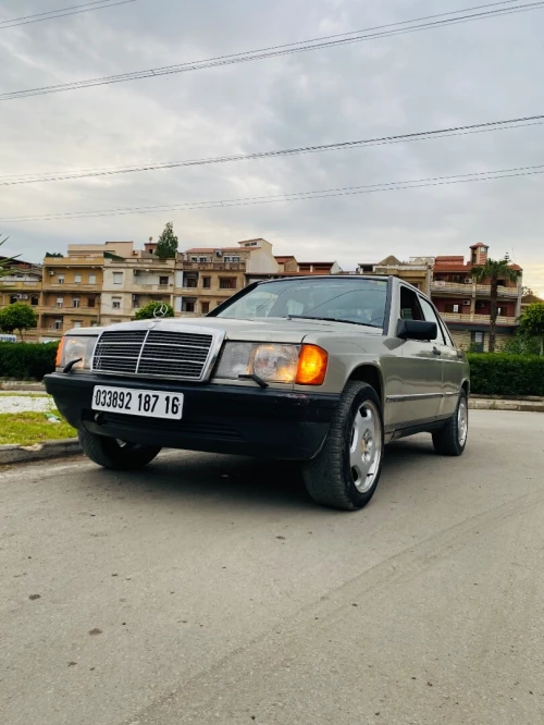 Mercedes 190 E 1987 190 E