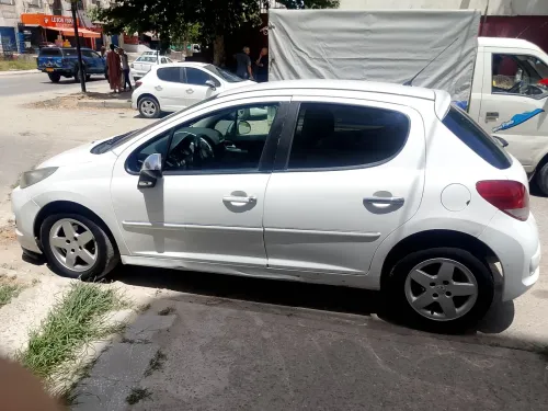 Peugeot 207 2012 207