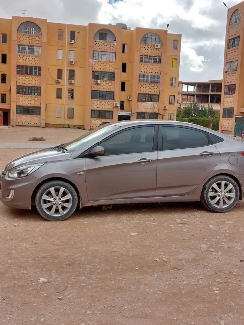 Hyundai Accent RB  4 portes 2018 Accent RB  4 portes