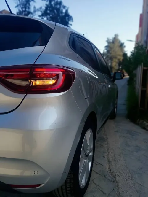 Renault Clio business 2021 