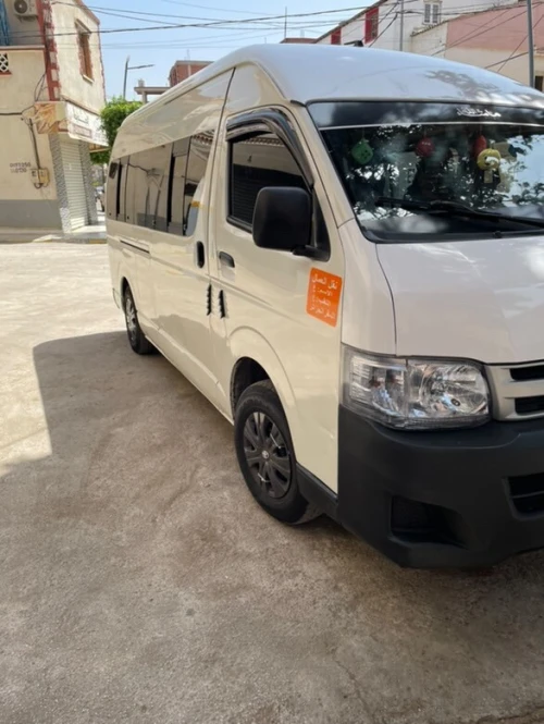 Toyota Hiace 2014