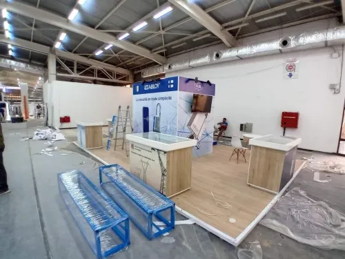 Location/ réalisation Stand d'exposition et point de vente (points de vente, salons et foires)