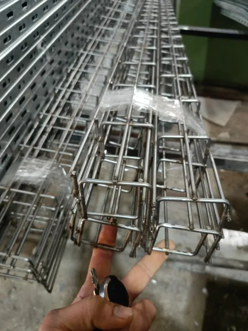 Fabrication chemin cable et cablofil