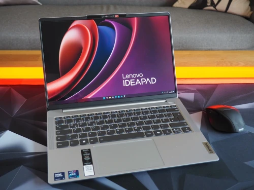 VENDU - Lenovo IdeaPad Slim 5 OLED (14IMH9), Intel Core Ultra 5 125H, 16GB LPDDR5x-7467MHz, 512GB