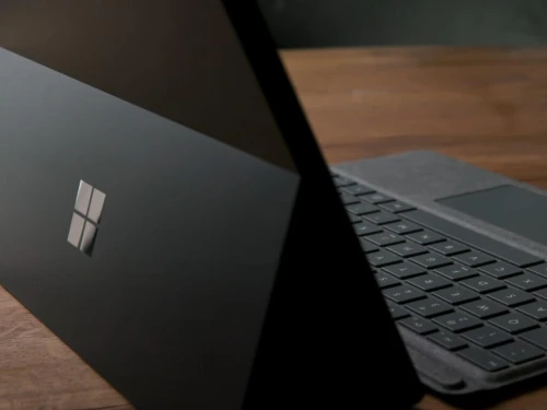 VENDU - MICROSOFT SURFACE PRO 8, i7-1185G7, 16GB, 512GB SSD