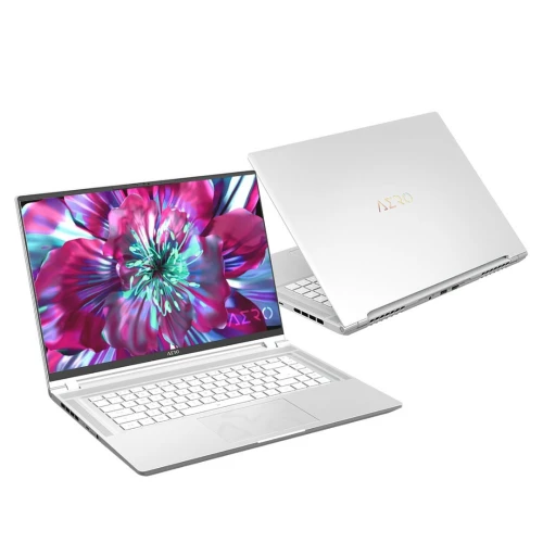 VENDU - Gigabyte AERO 16 OLED 4K, Intel Core i9-13900H, 32GB 5200MHz, 1TB SSD nVme, RTX4070 8GB