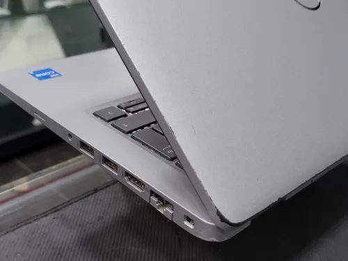 VENDU - DELL LATITUDE 5420, i5-1145G7, 16GB, 256GB SSD, iRis Xe