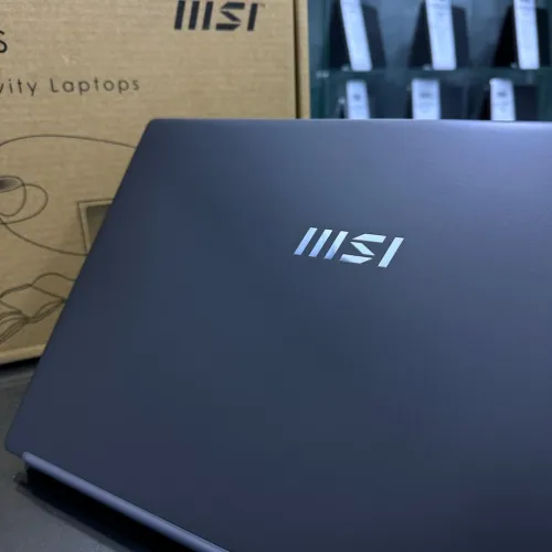 VENDU - MSI MODERN 15 (2024) Ryzen 5-7530U, 16GB, 512GB SSD, Radeon 610M