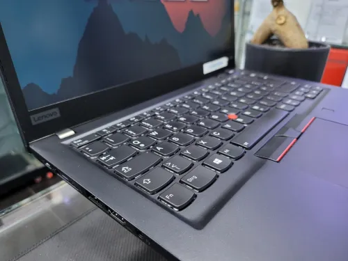 VENDU - LENOVO THINKPAD T490S, i5vPro 8365U, 16GB, 512GB SSD
