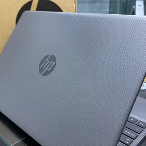 VENDU - HP 250 G9, i7-1255U, 32GB, 1TB SSD, iRis Xe