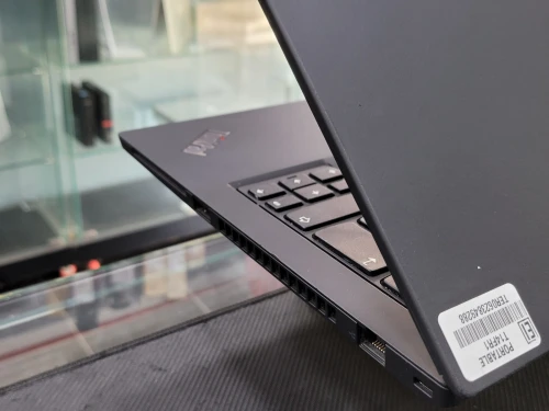 VENDU - LENOVO THINKPAD T14 Gen 1, Ryzen 5 Pro 4650U, 16GB, 256GB SSD