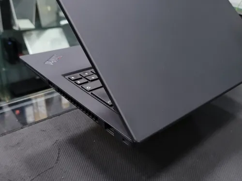 VENDU - LENOVO THINKPAD T14 Gen 1, i5-10310U vPro, 8GB, 256GB SSD