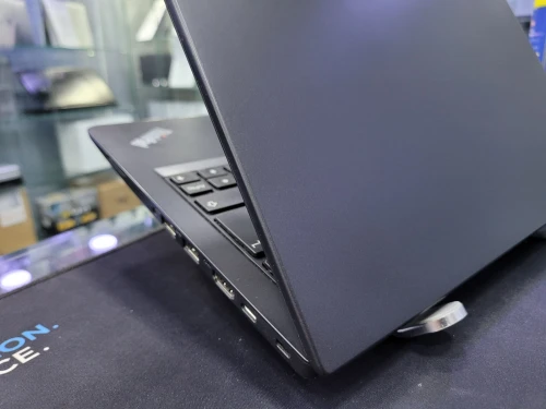 VENDU - LENOVO THINKPAD 13, i5-7200U, 8GB, 256GB SSD, INTEL HD 620