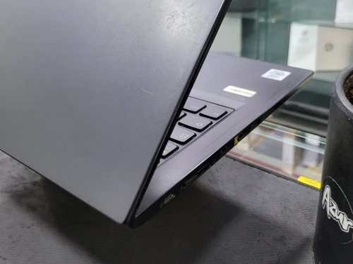 VENDU - LENOVO THINKPAD X13 GEN 1, i7-10510U, 16GB, 512GB SSD