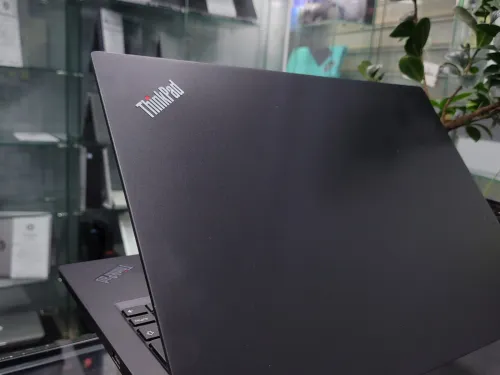 VENDU - LENOVO THINKPAD E14, i5-10210U, 8GB, 256GB SSD