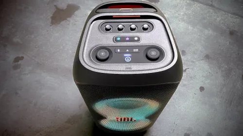 JBL PARTYBOX STAGE 320, Enceinte Bluetooth, 240 W - Batterie intégrée - Effets lumineux - Prises micro/guitare - Bluetooth 5.4/USB/AUX - IPX4 - Poignée trolley + roulettes