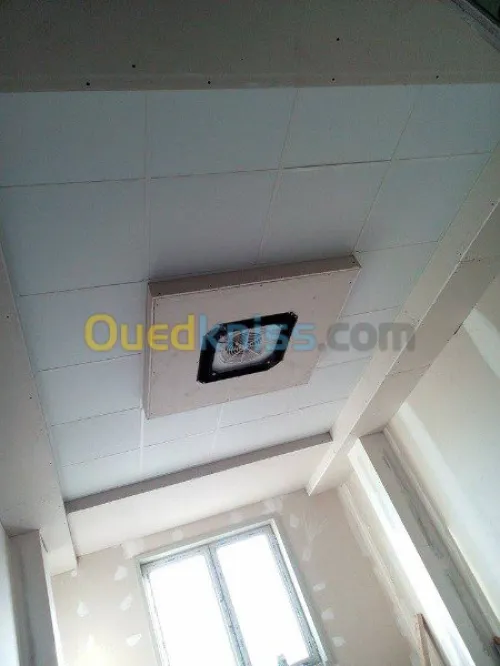 Faux plafond, Parquet revetement mural